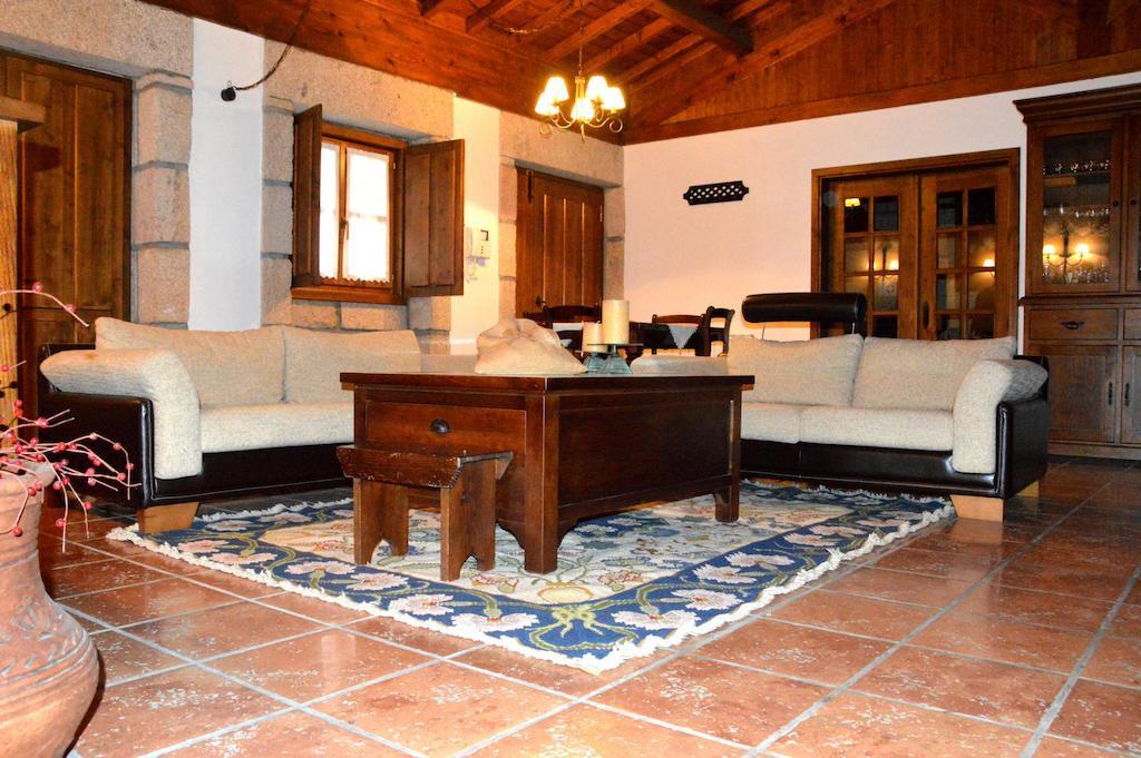 Maison d'hôtes Quinta Do Olival à Vilas Boas  Chambre photo