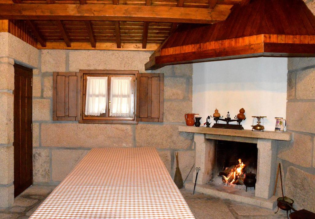 Maison d'hôtes Quinta Do Olival à Vilas Boas  Chambre photo